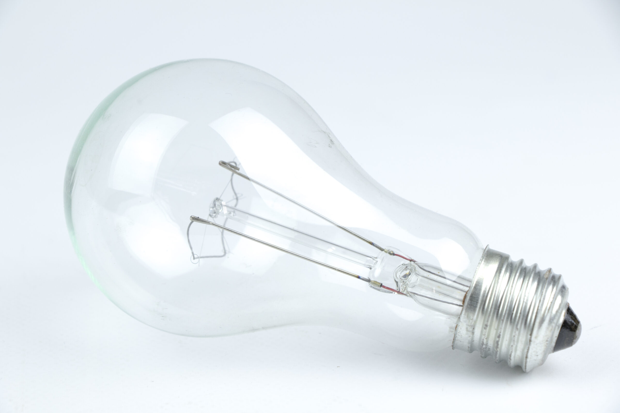 Lampe incandescente e27 150w claire (c/100pcs) ** SOGELECT