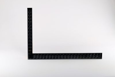 Equerre menuisier metal noir graduee 600 * 400 mm *