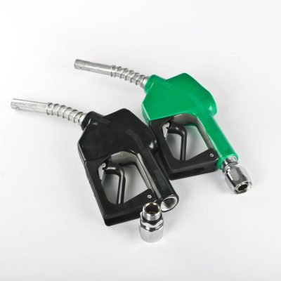 Pistolet gasoil leger (noir)+raccord n°16**