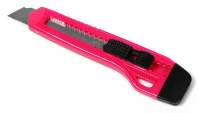 Cutter plast s/pochette gm coul (s/12pcs)**