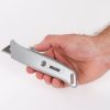 Cutter metal a Lame retractable 18mm Réf: KRT000301HD ** KREATOR