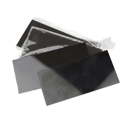 Verre de masque noir 11 ( b/100 pcs )**