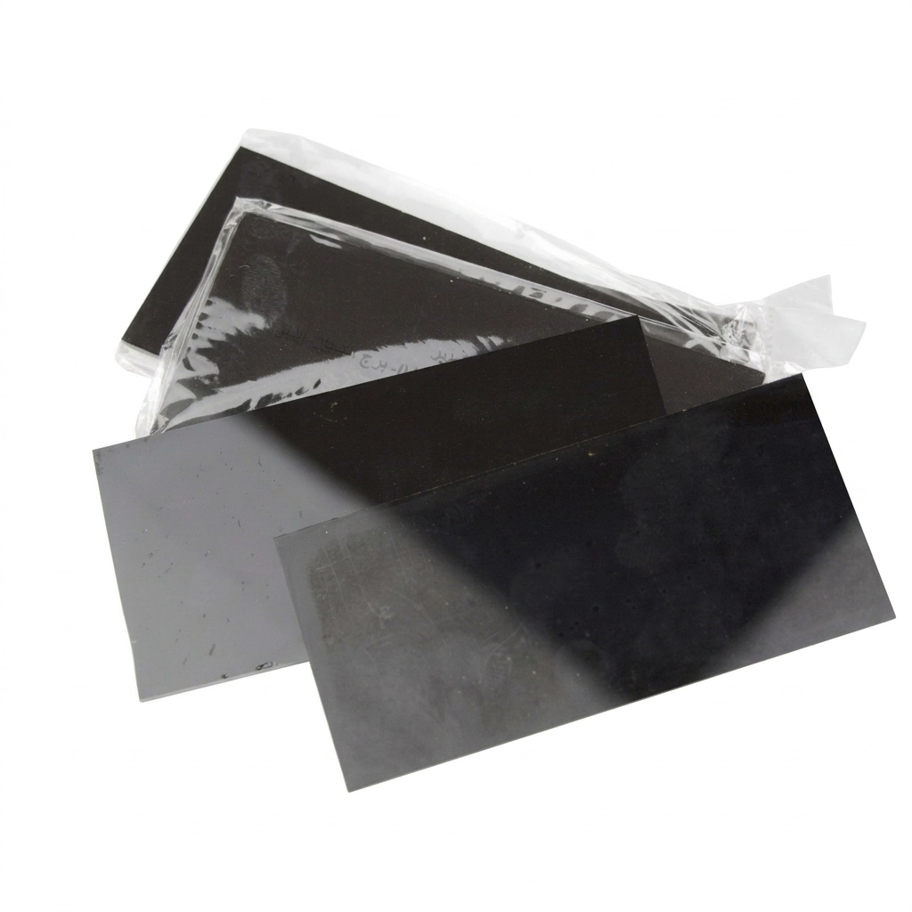 Verre de masque noir 11 ( b/100 pcs )**